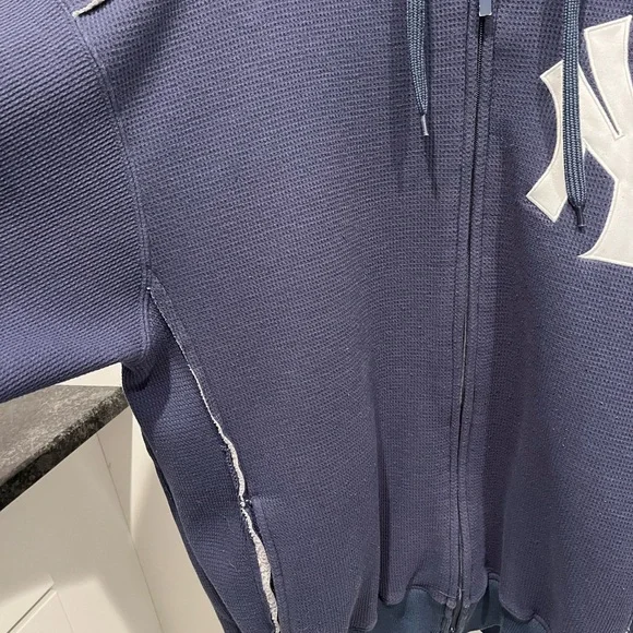 New York Yankees zip up hoodie - Picture 6 of 10